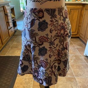 ☀️MAKE OFFER☀️ ❤️Loft Women’s skirt❤️